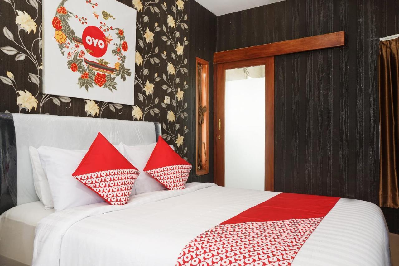 OYO 444 Rafitha Homestay Baturetno Luaran gambar